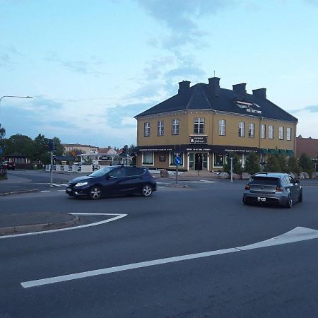 Paradlaegenhet Eskilstuna Ngoại thất bức ảnh