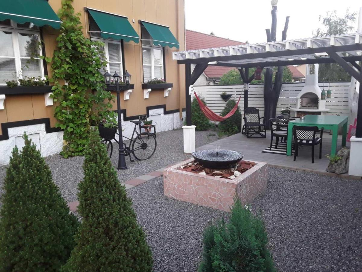 Paradlaegenhet Eskilstuna Ngoại thất bức ảnh