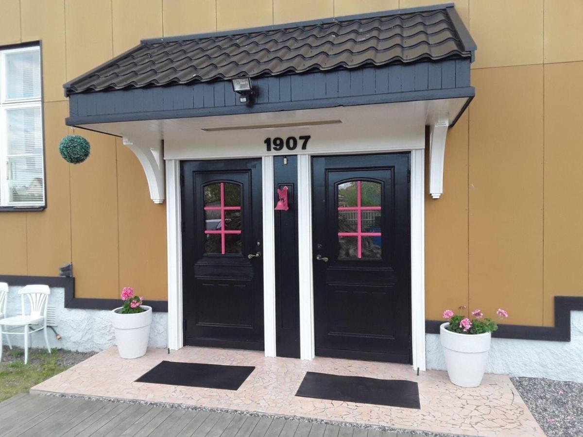 Paradlaegenhet Eskilstuna Ngoại thất bức ảnh