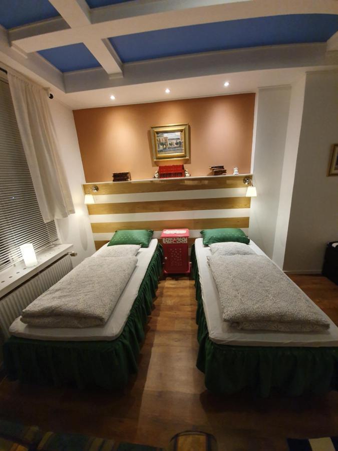 Paradlaegenhet Eskilstuna Ngoại thất bức ảnh