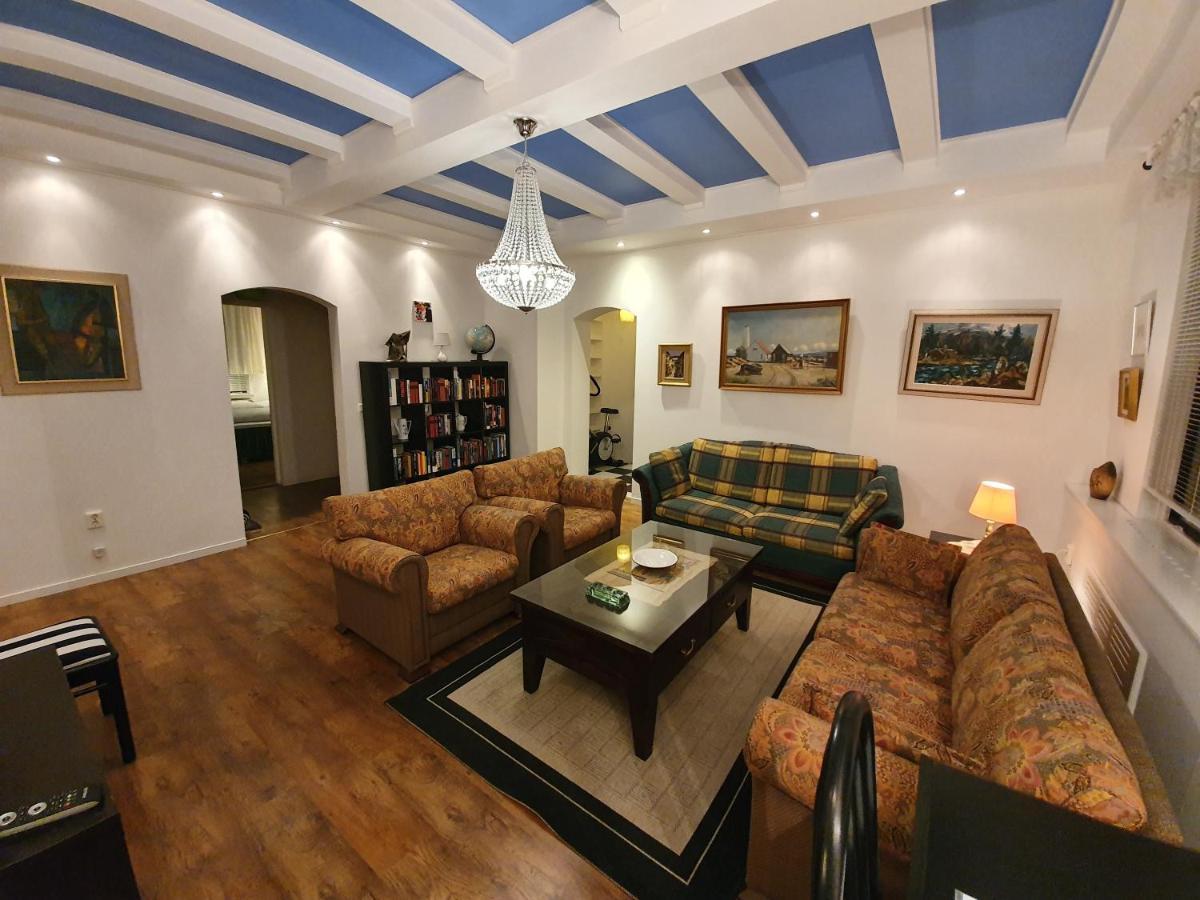 Paradlaegenhet Eskilstuna Ngoại thất bức ảnh