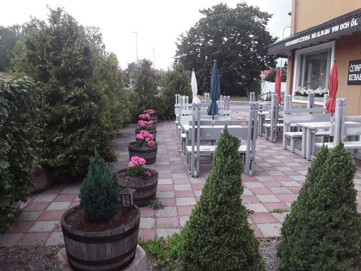 Paradlaegenhet Eskilstuna Ngoại thất bức ảnh