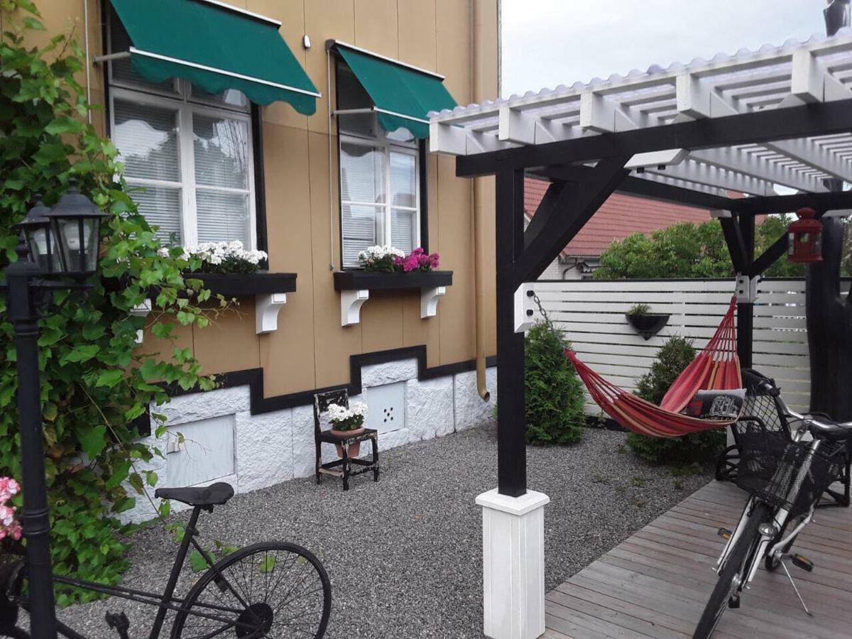 Paradlaegenhet Eskilstuna Ngoại thất bức ảnh